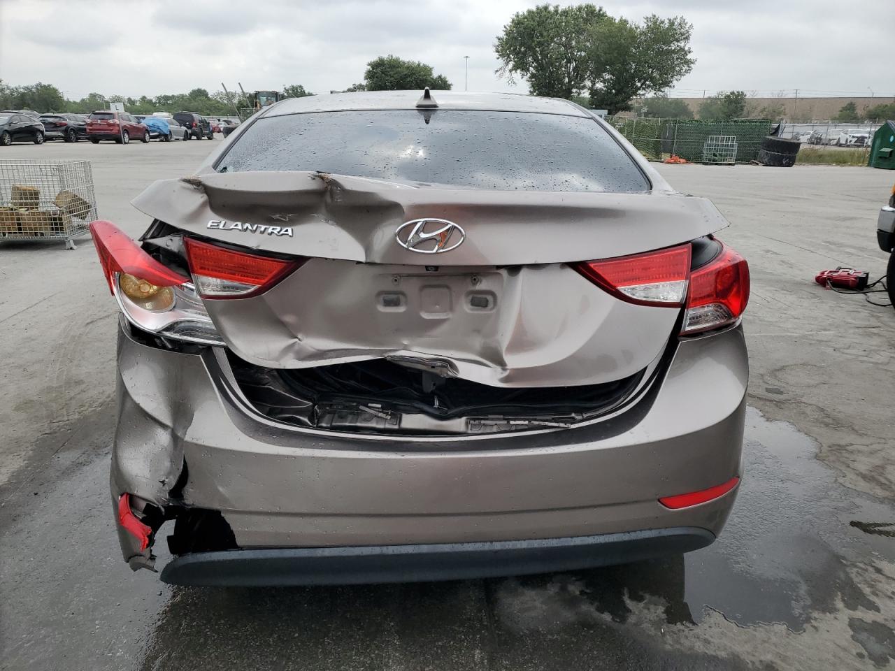 5NPDH4AE9GH749095 2016 Hyundai Elantra Se