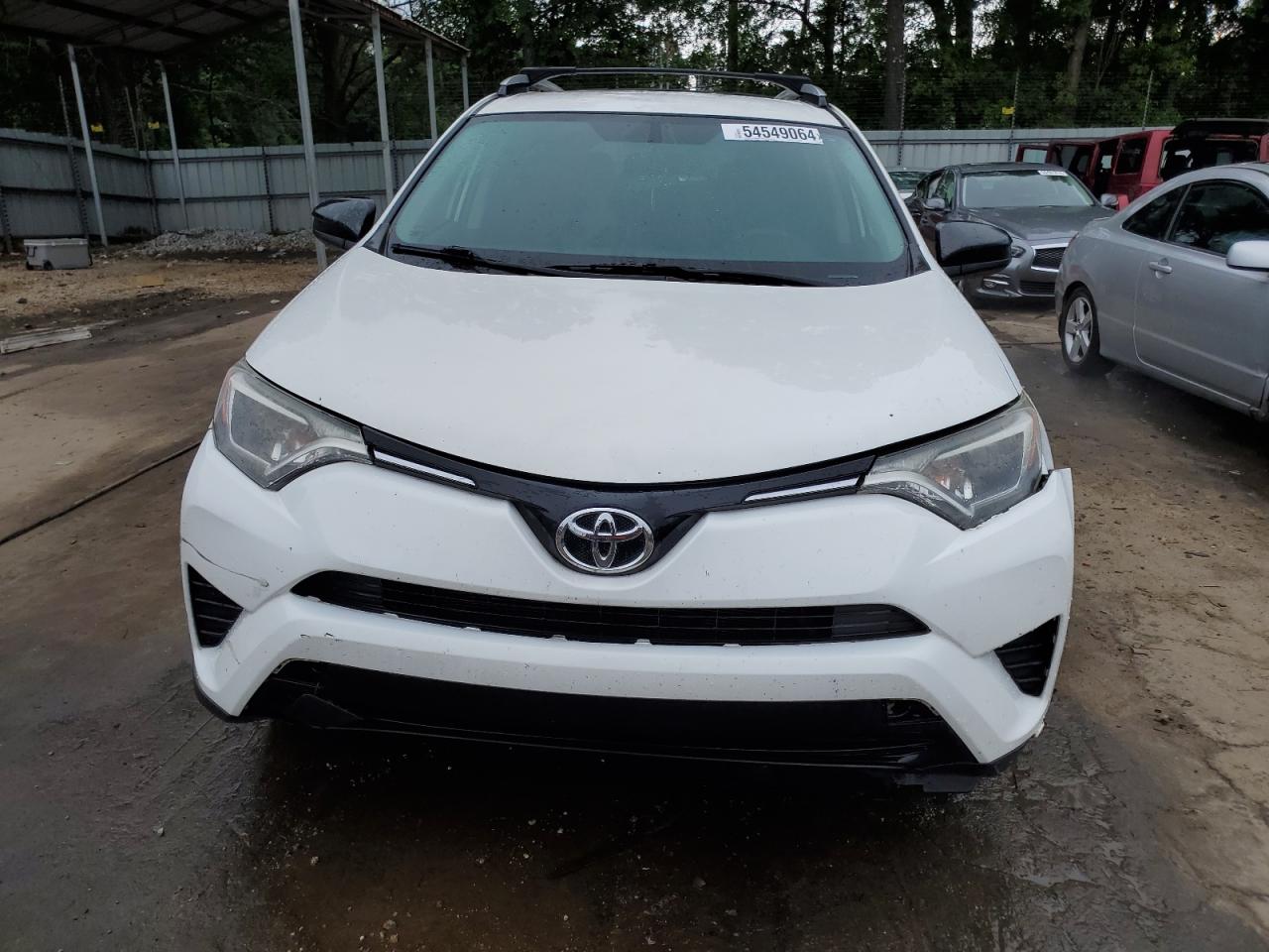 JTMZFREV1GJ083926 2016 Toyota Rav4 Le