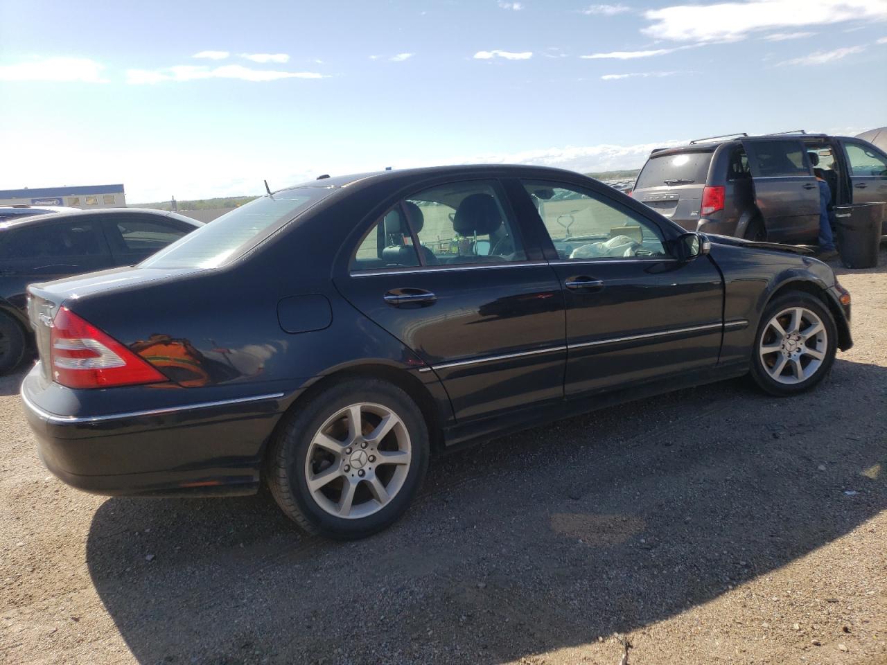 WDBRF87H27F848838 2007 Mercedes-Benz C 350 4Matic