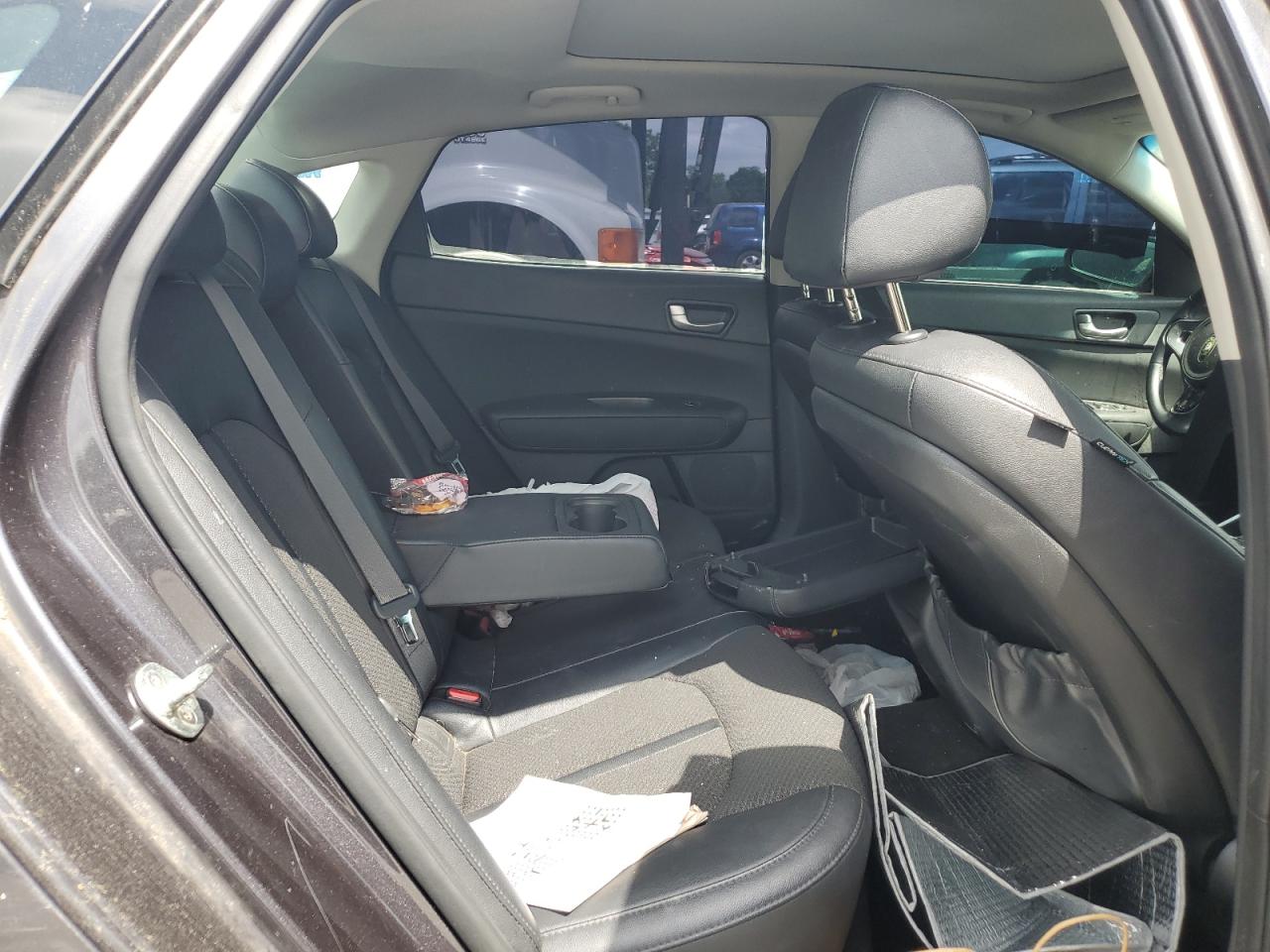 5XXGT4L35JG244830 2018 Kia Optima Lx