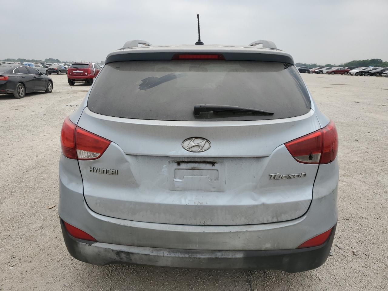 KM8JU3AC2CU484877 2012 Hyundai Tucson Gls