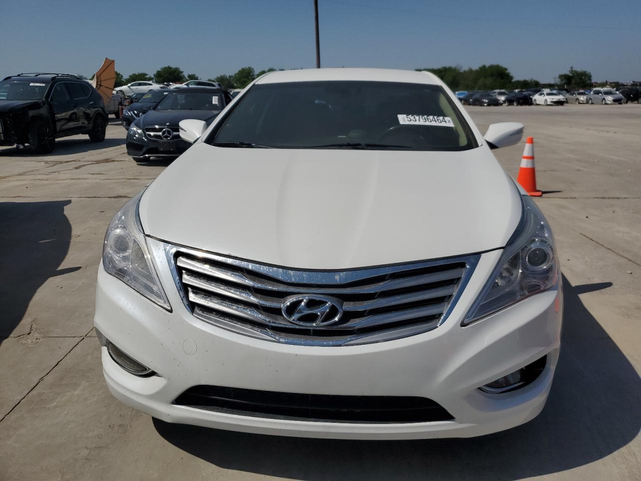 KMHFG4JGXCA185323 2012 Hyundai Azera Gls