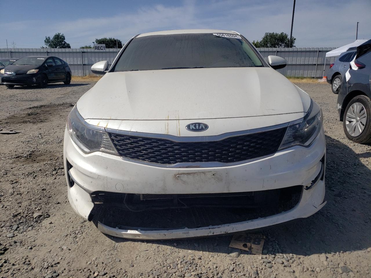 2016 Kia Optima Lx vin: KNAGT4L30G5117154