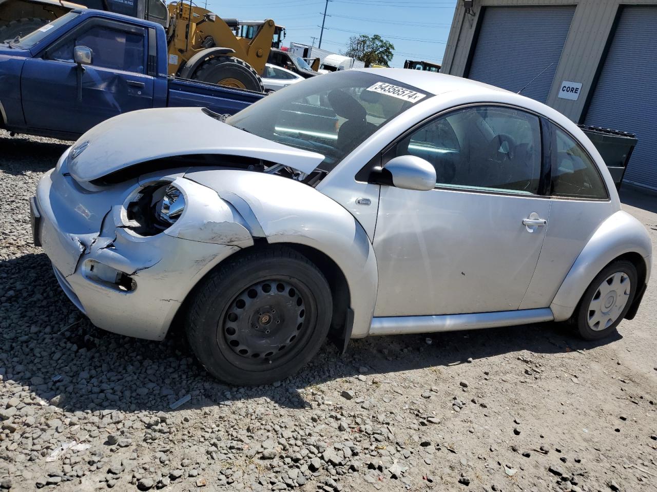 3VWBB21C21M437128 2001 Volkswagen New Beetle Gl