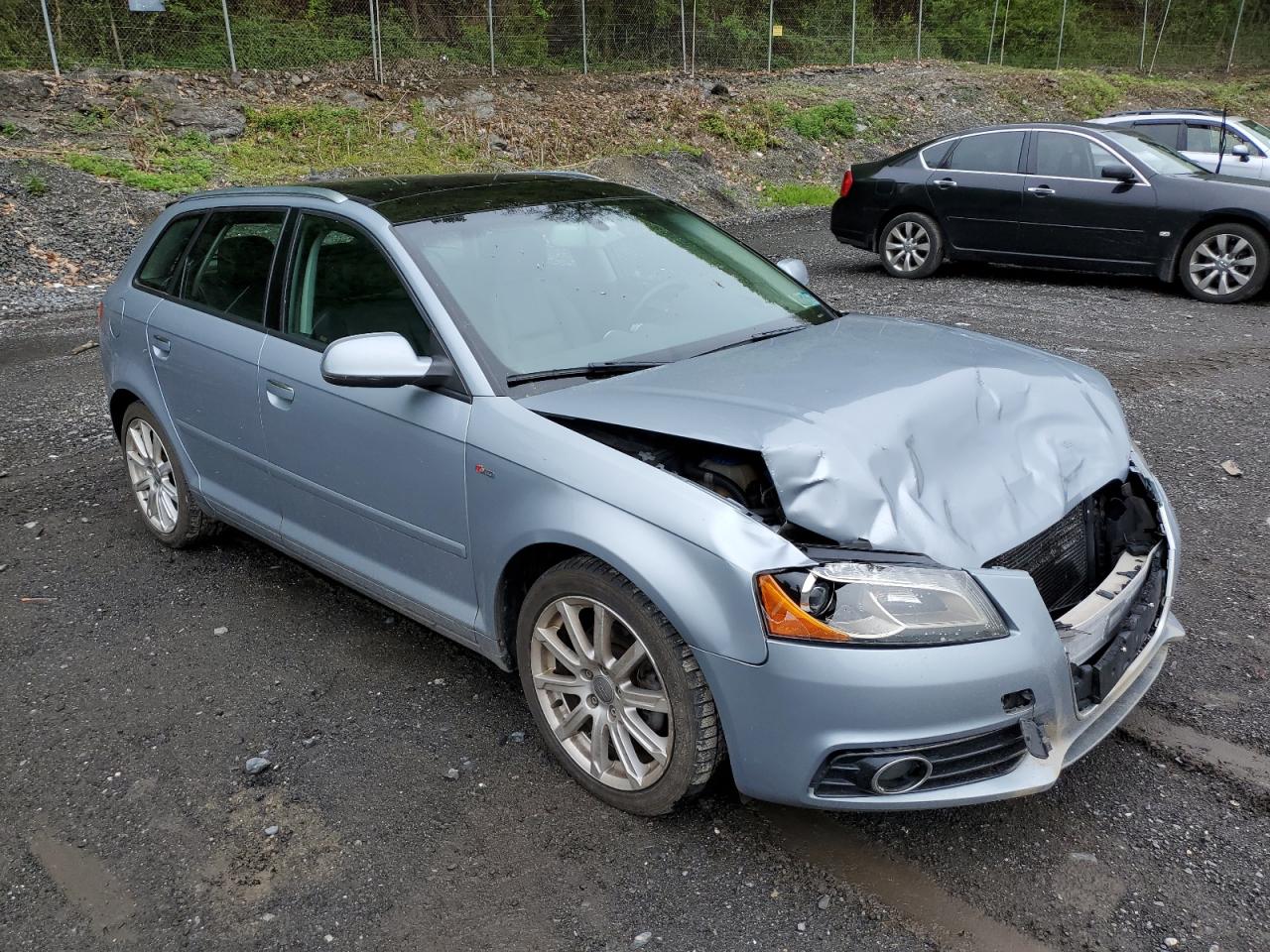 2013 Audi A3 Premium Plus vin: WAUKJAFM4DA026037