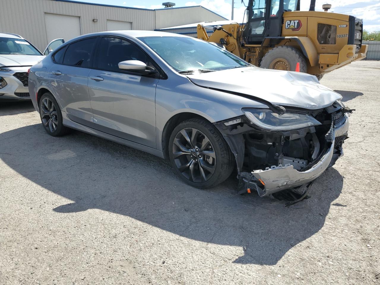 2015 Chrysler 200 S vin: 1C3CCCBG1FN516674