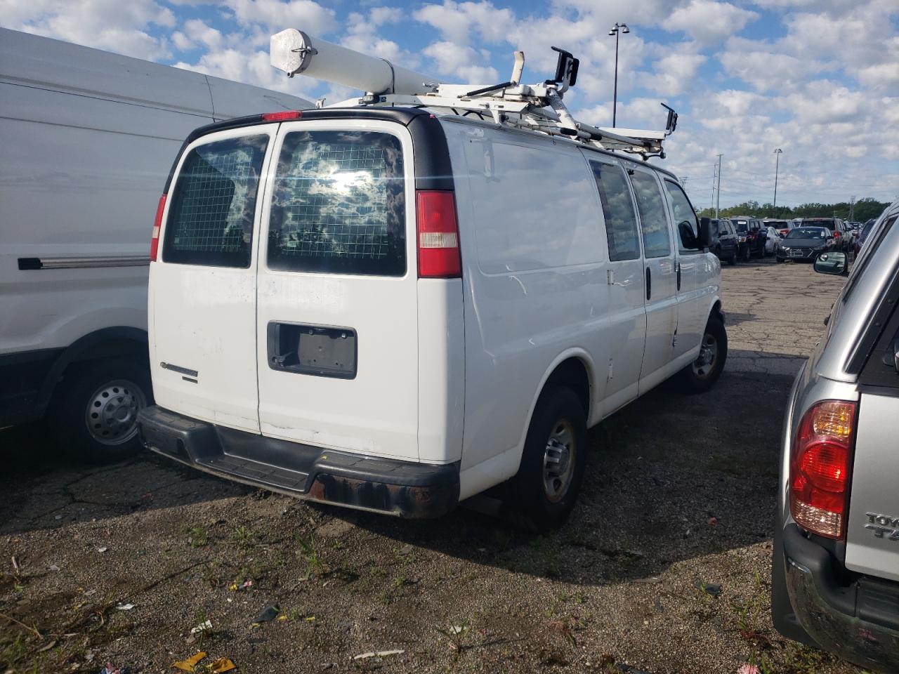 1GCWGFCA2D1903070 2013 Chevrolet Express G2500