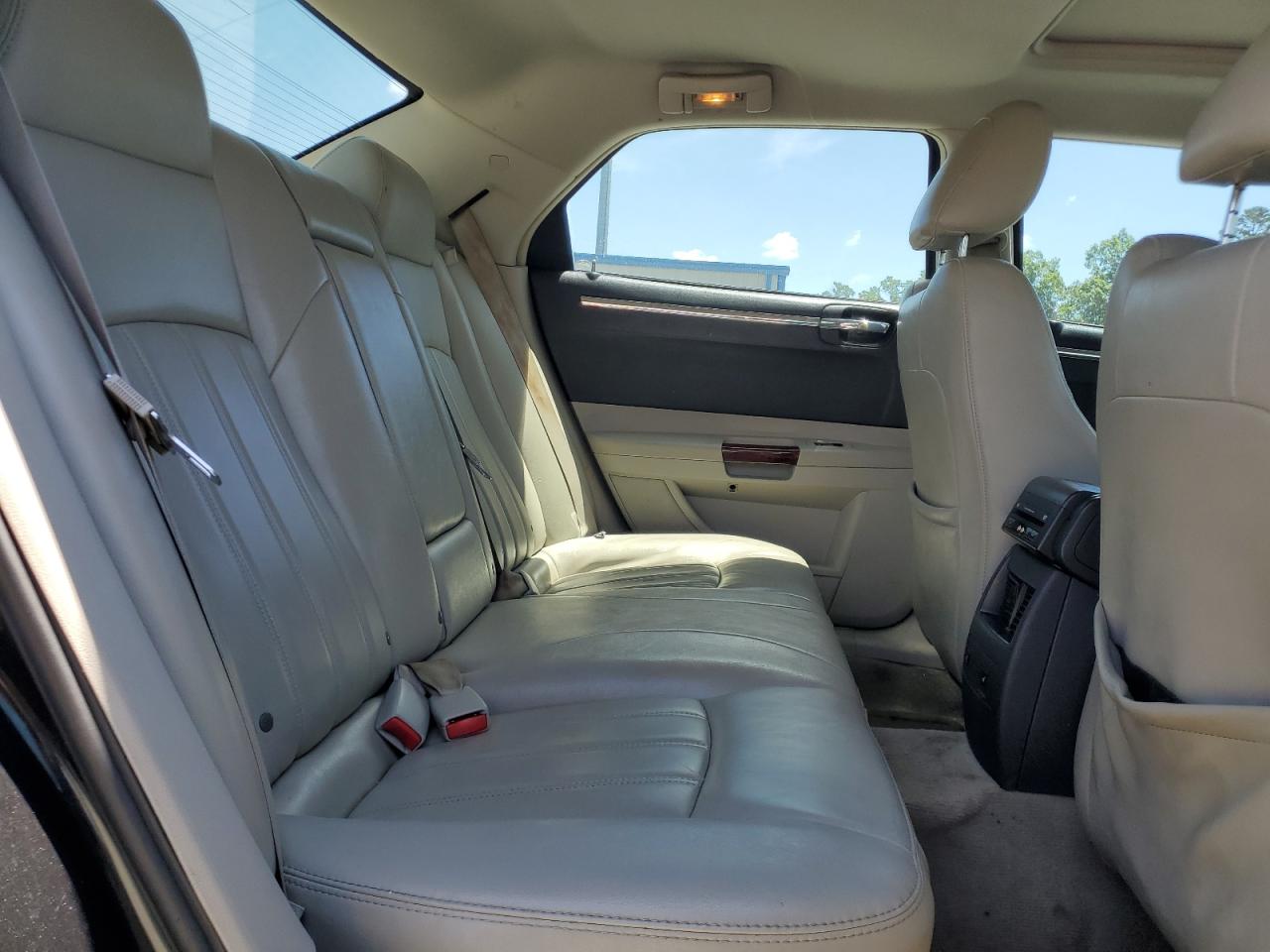 2C3LA63H87H748567 2007 Chrysler 300C