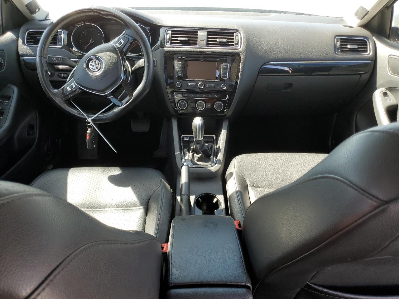 2015 Volkswagen Jetta Tdi vin: 3VWLA7AJ9FM238216