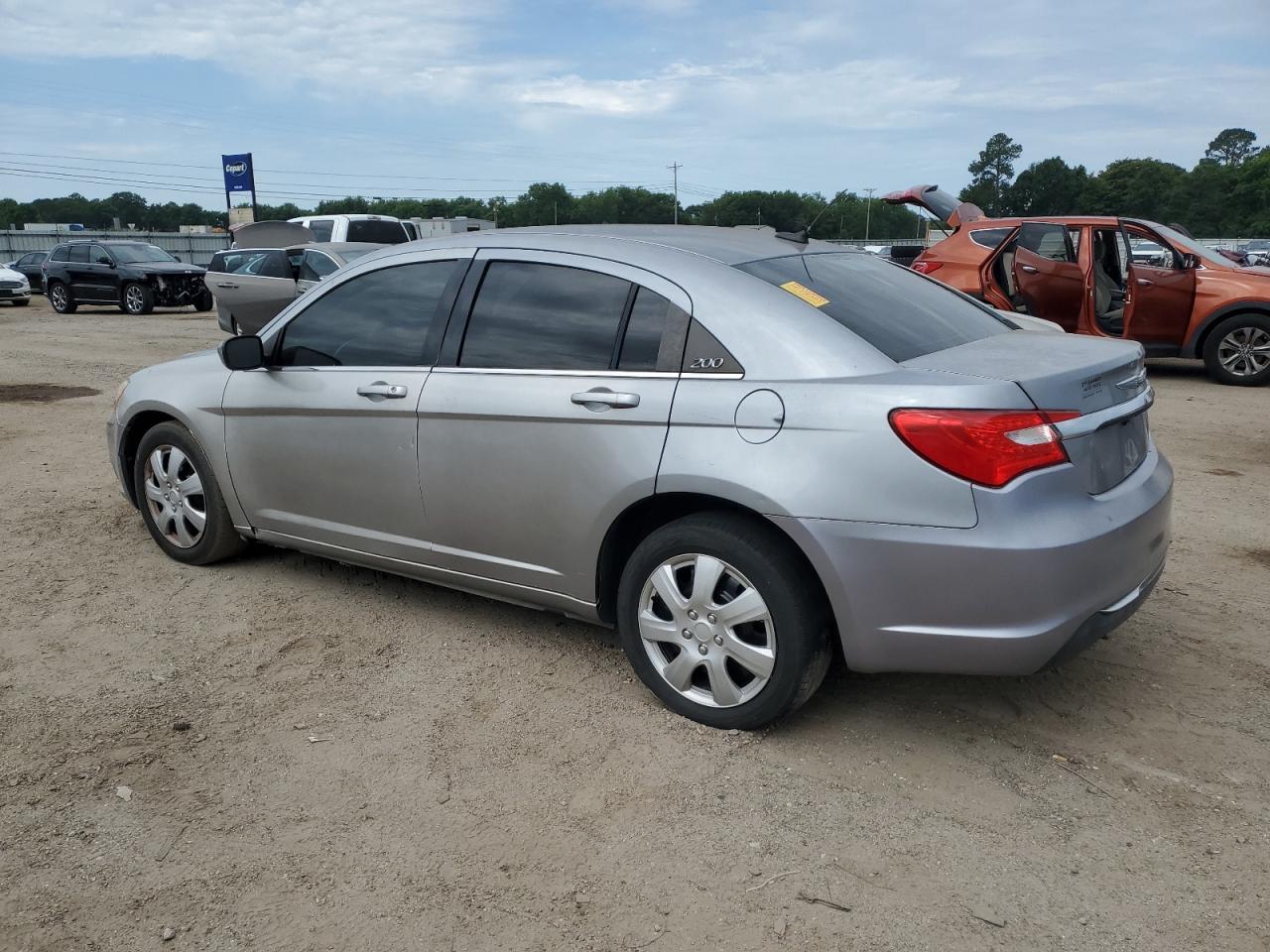 2014 Chrysler 200 Lx vin: 1C3CCBAB7EN209847