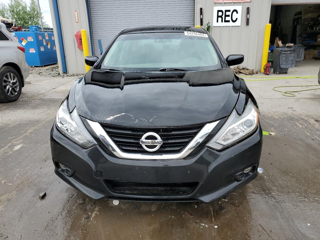 2017 Nissan Altima 2.5 vin: 1N4AL3AP8HC125529