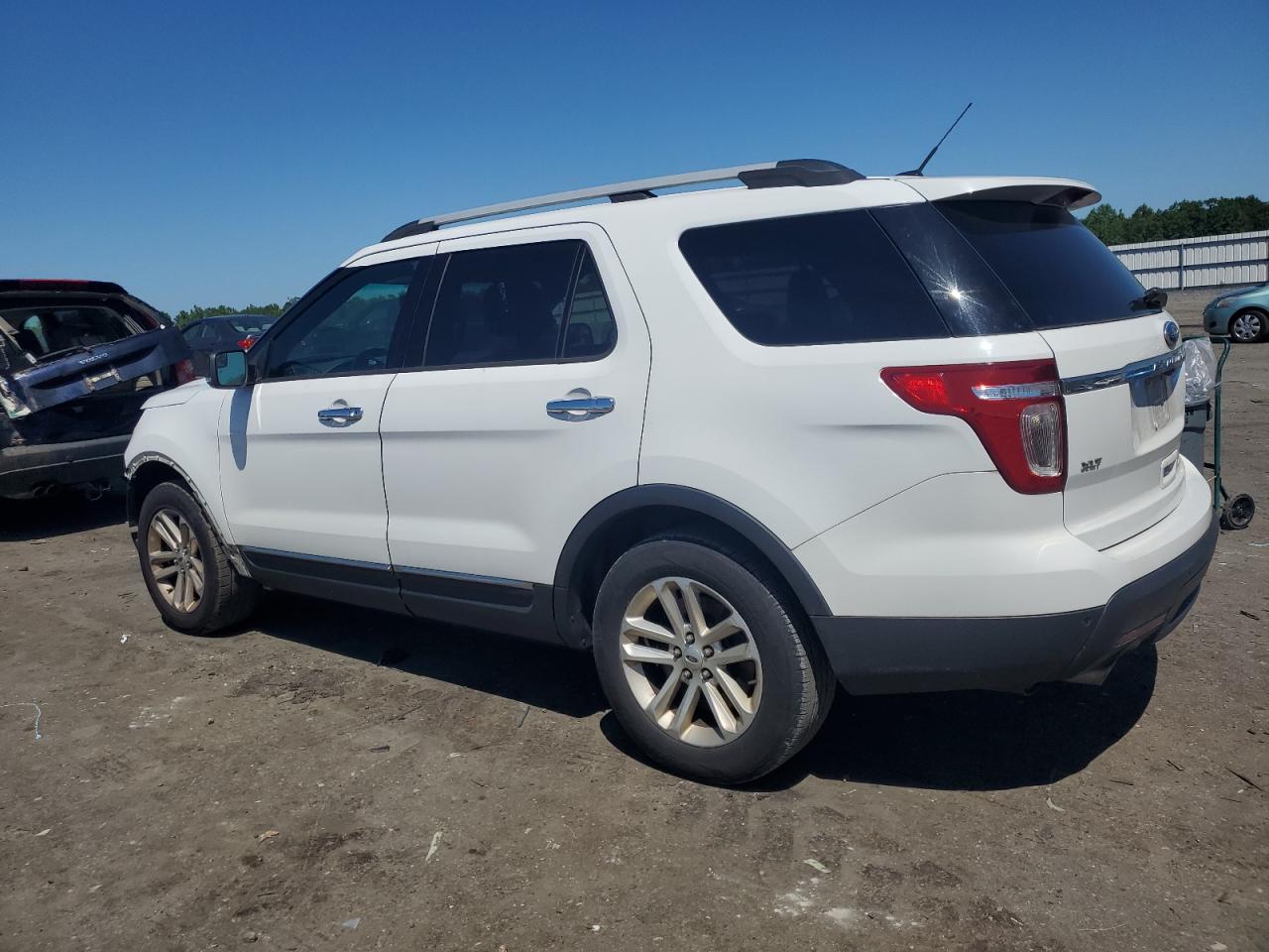 1FM5K7D88FGA93760 2015 Ford Explorer Xlt