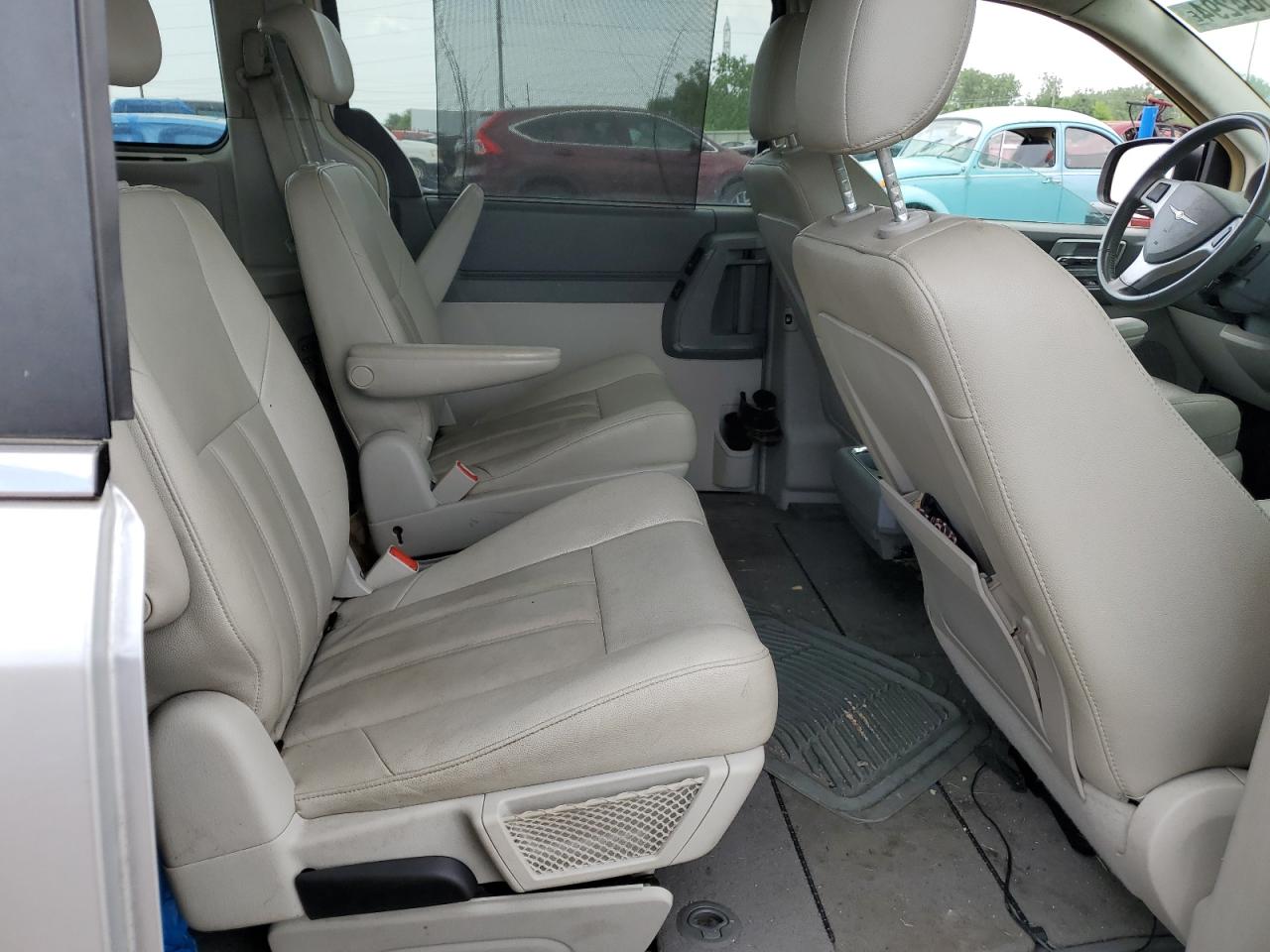 2A8HR54P38R841477 2008 Chrysler Town & Country Touring