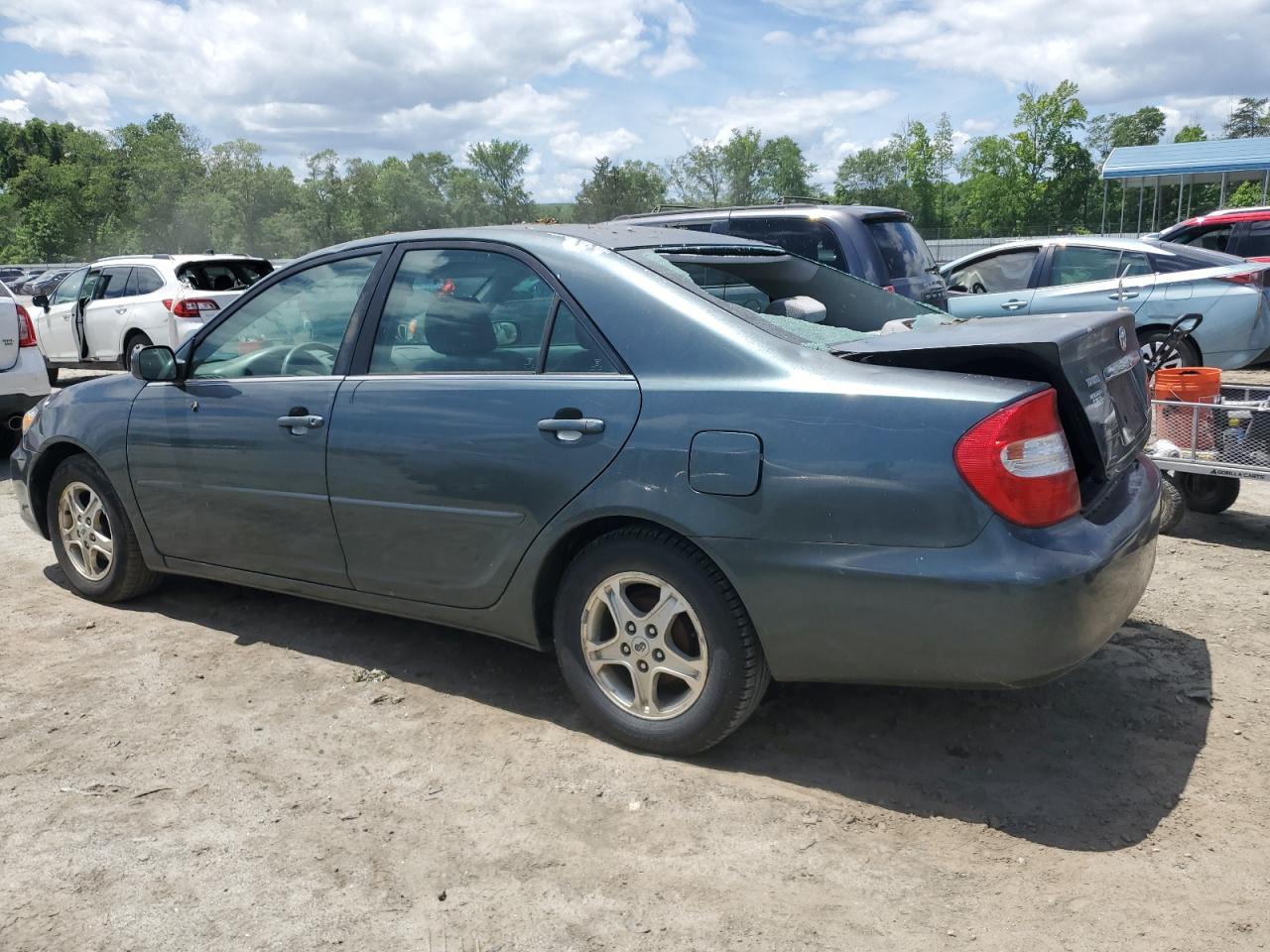 4T1BE32K82U590255 2002 Toyota Camry Le