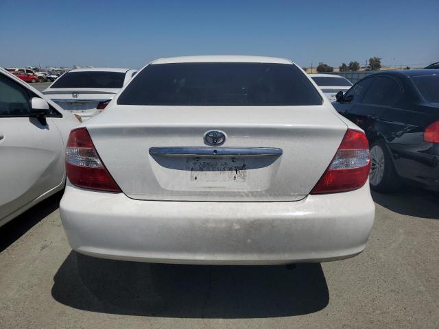 2002 Toyota Camry Le VIN: 4T1BE32K12U015060 Lot: 55839094