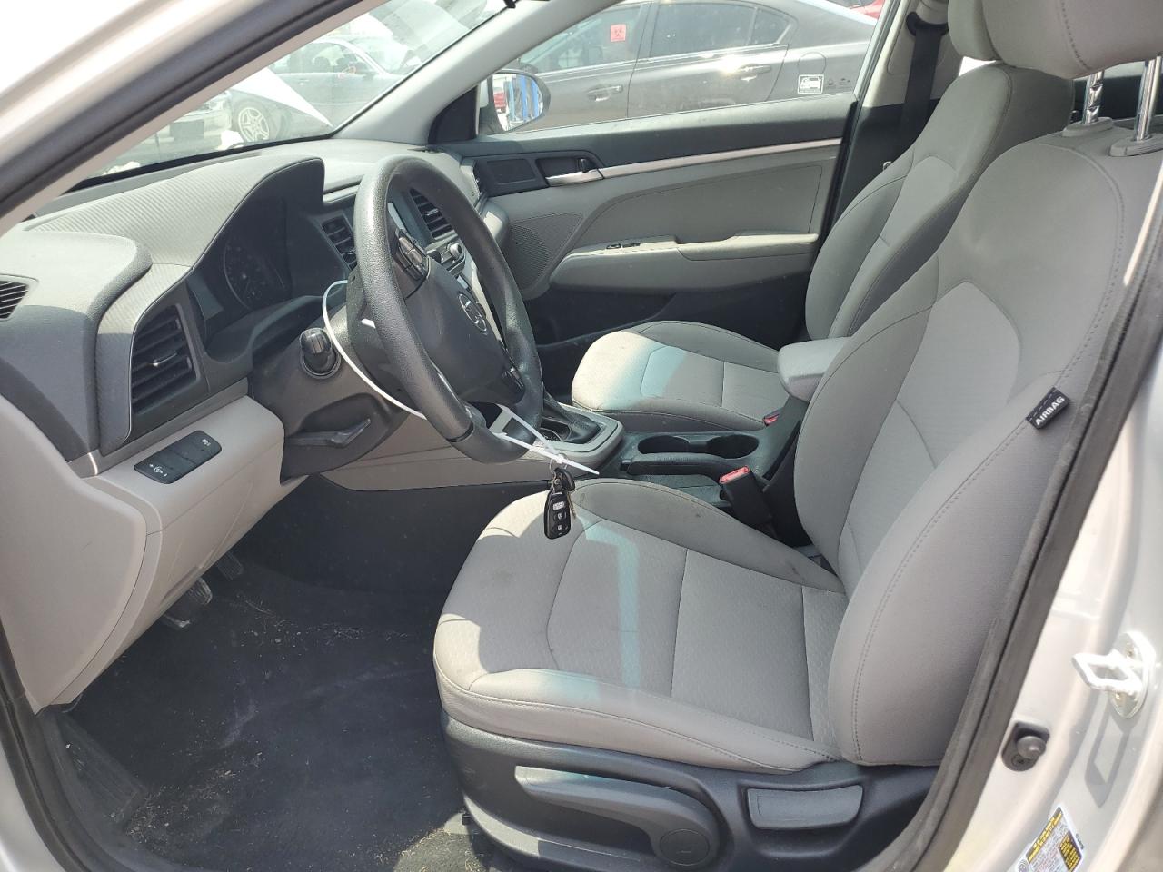 5NPD74LF1KH480706 2019 Hyundai Elantra Se