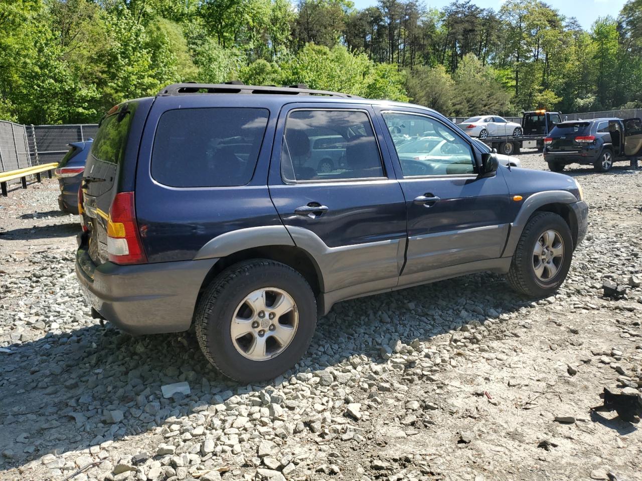 4F2CZ06183KM27728 2003 Mazda Tribute Es