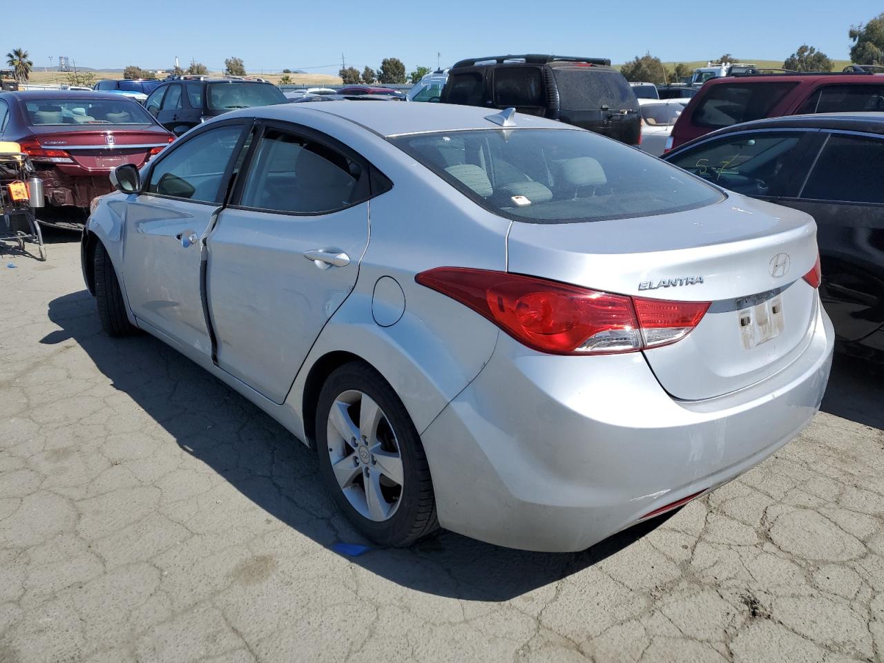 5NPDH4AE4DH385003 2013 Hyundai Elantra Gls