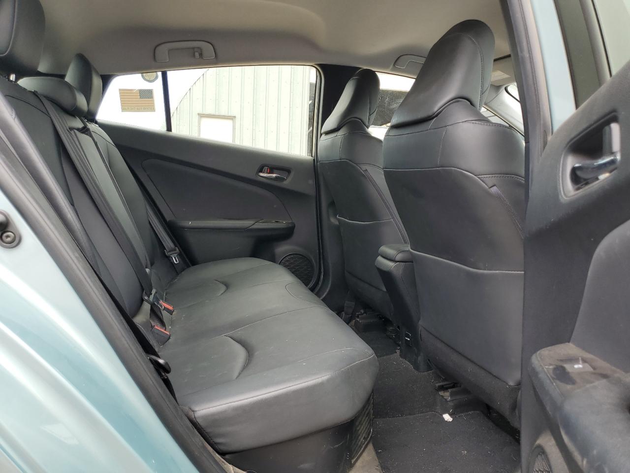 JTDKARFU9H3040317 2017 Toyota Prius