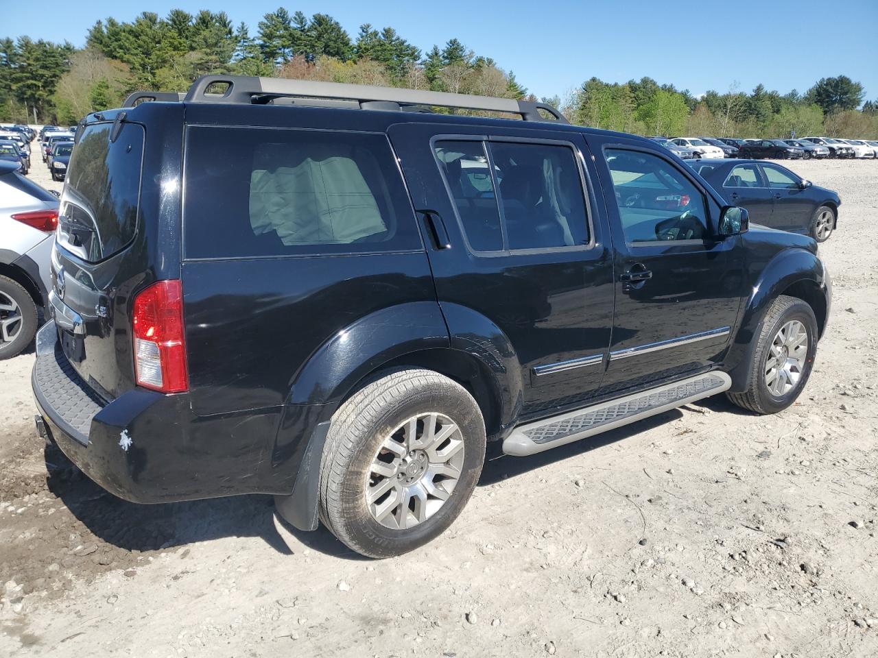 5N1AR1NBXBC624041 2011 Nissan Pathfinder S