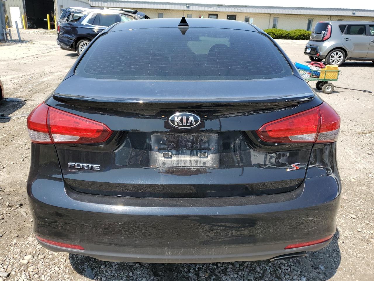 3KPFL4A73JE200061 2018 Kia Forte Lx