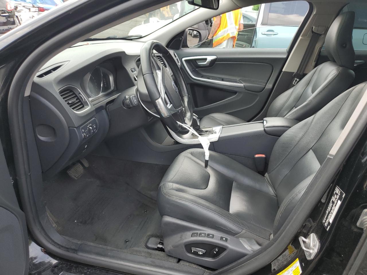 YV140MEBXF1207625 2015 Volvo V60 Premier