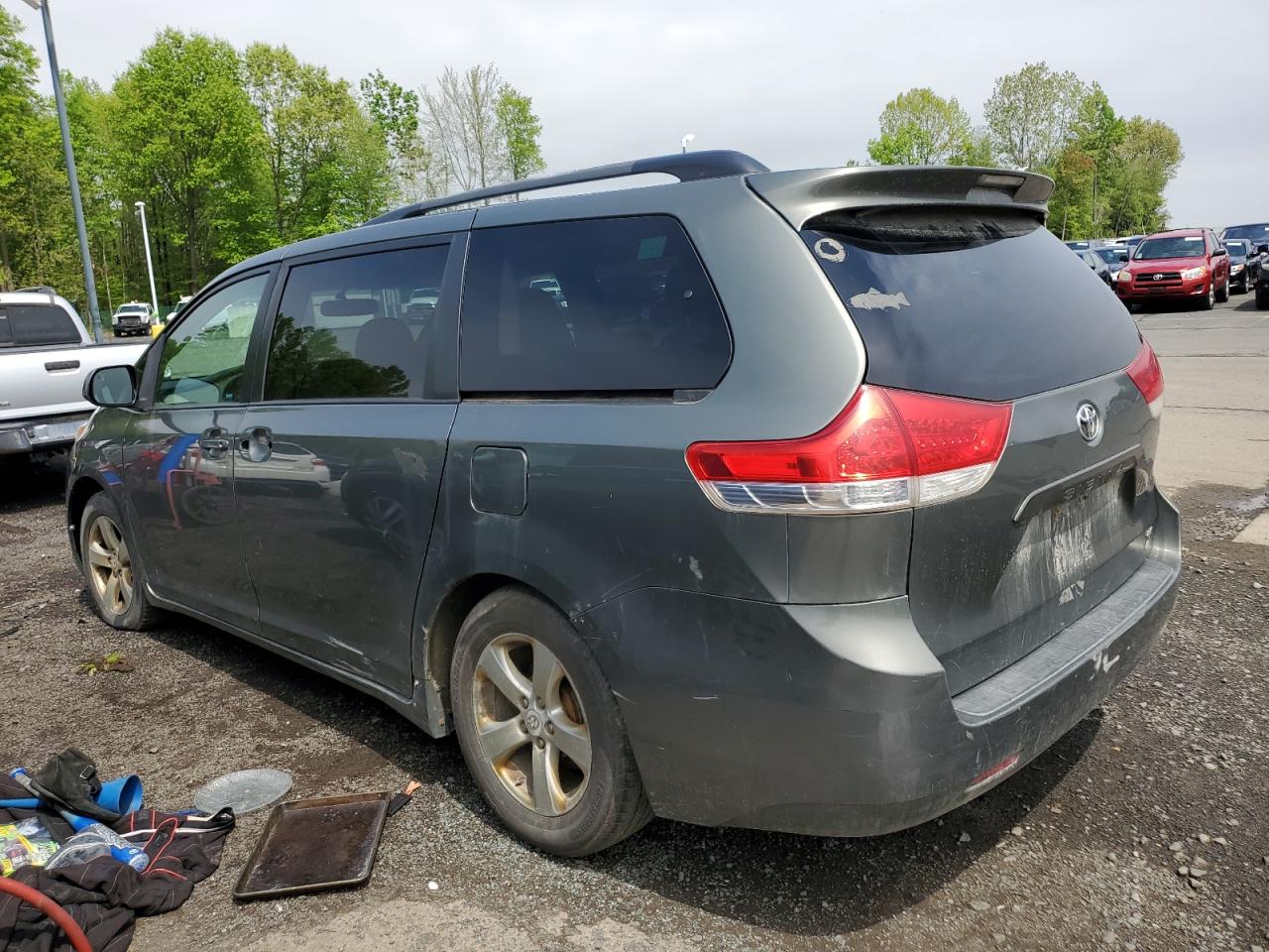 Lot #2521921902 2011 TOYOTA SIENNA LE