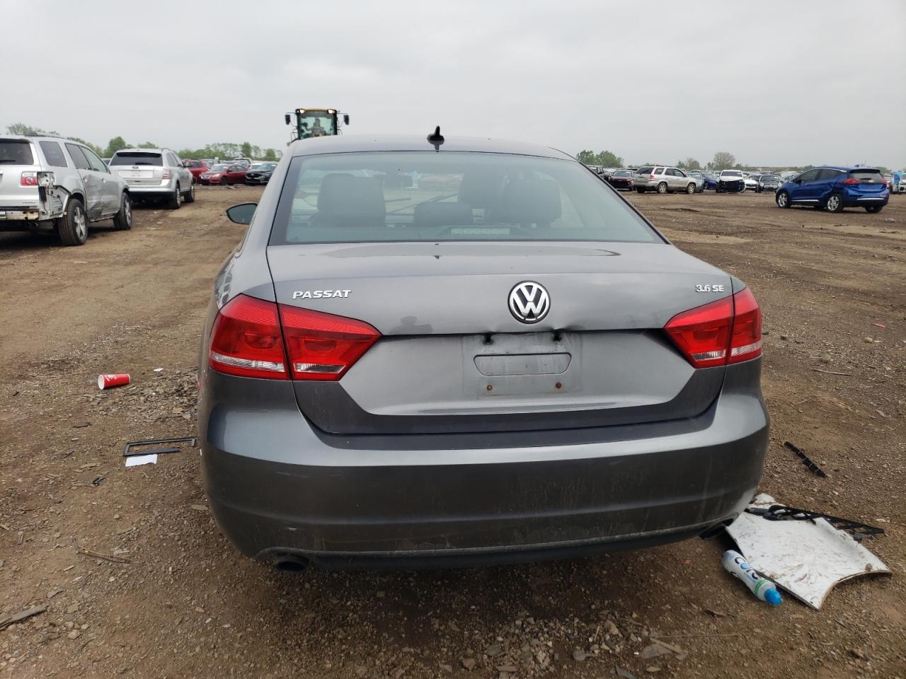 1VWBM7A37CC060291 2012 Volkswagen Passat Se