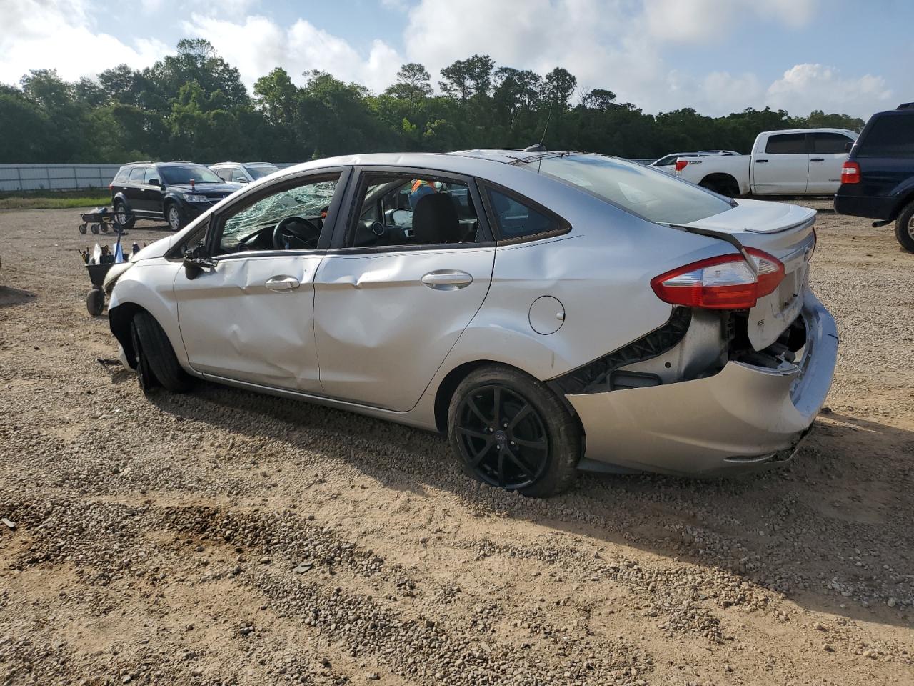 3FADP4BJ9FM208657 2015 Ford Fiesta Se