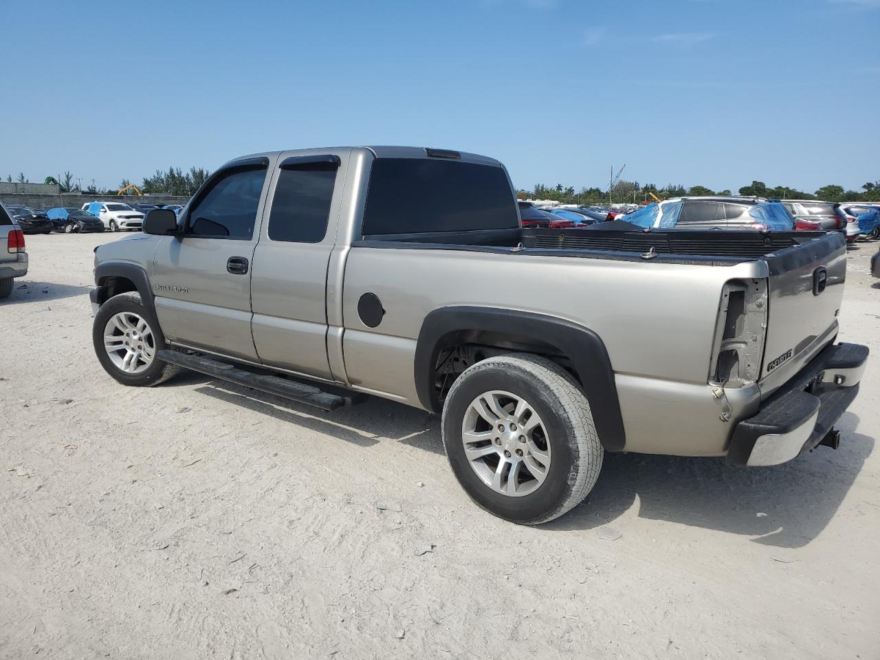 1GCEC19T81Z105303 2001 Chevrolet Silverado C1500