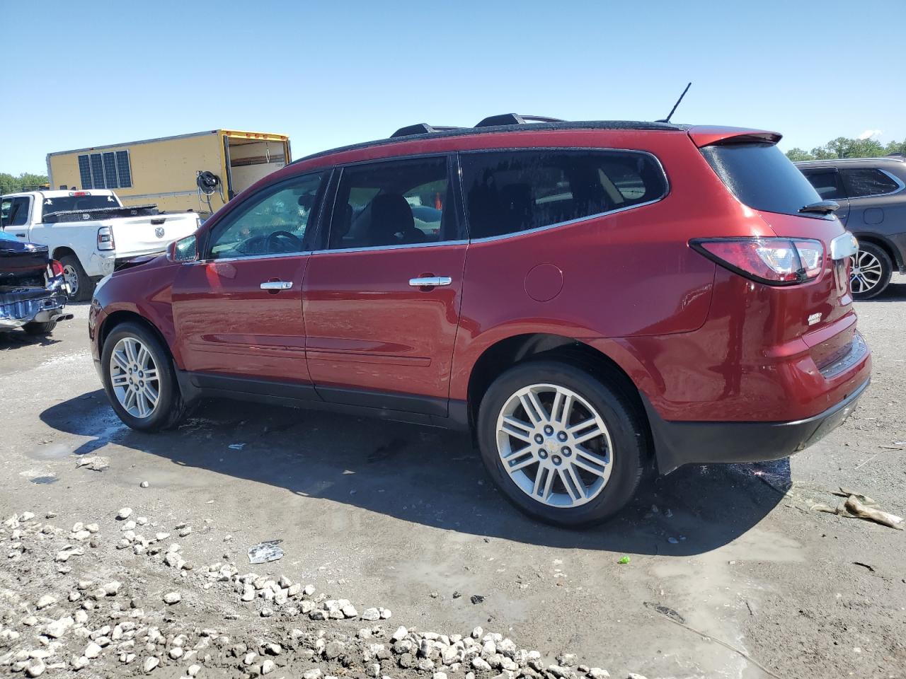 1GNKRGKD5FJ339886 2015 Chevrolet Traverse Lt