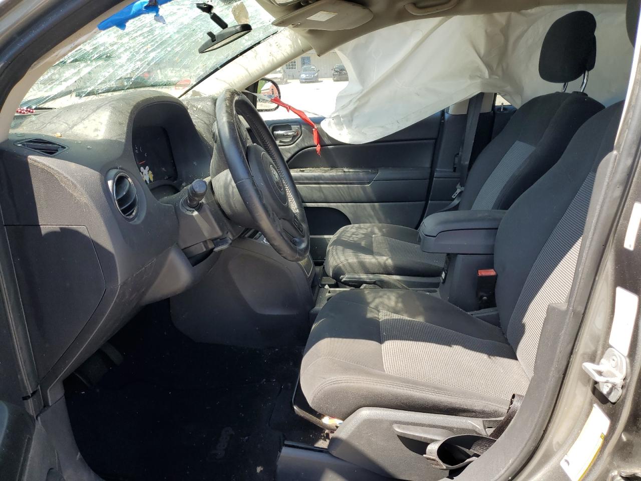 1J4NF1FB8BD277181 2011 Jeep Compass Sport