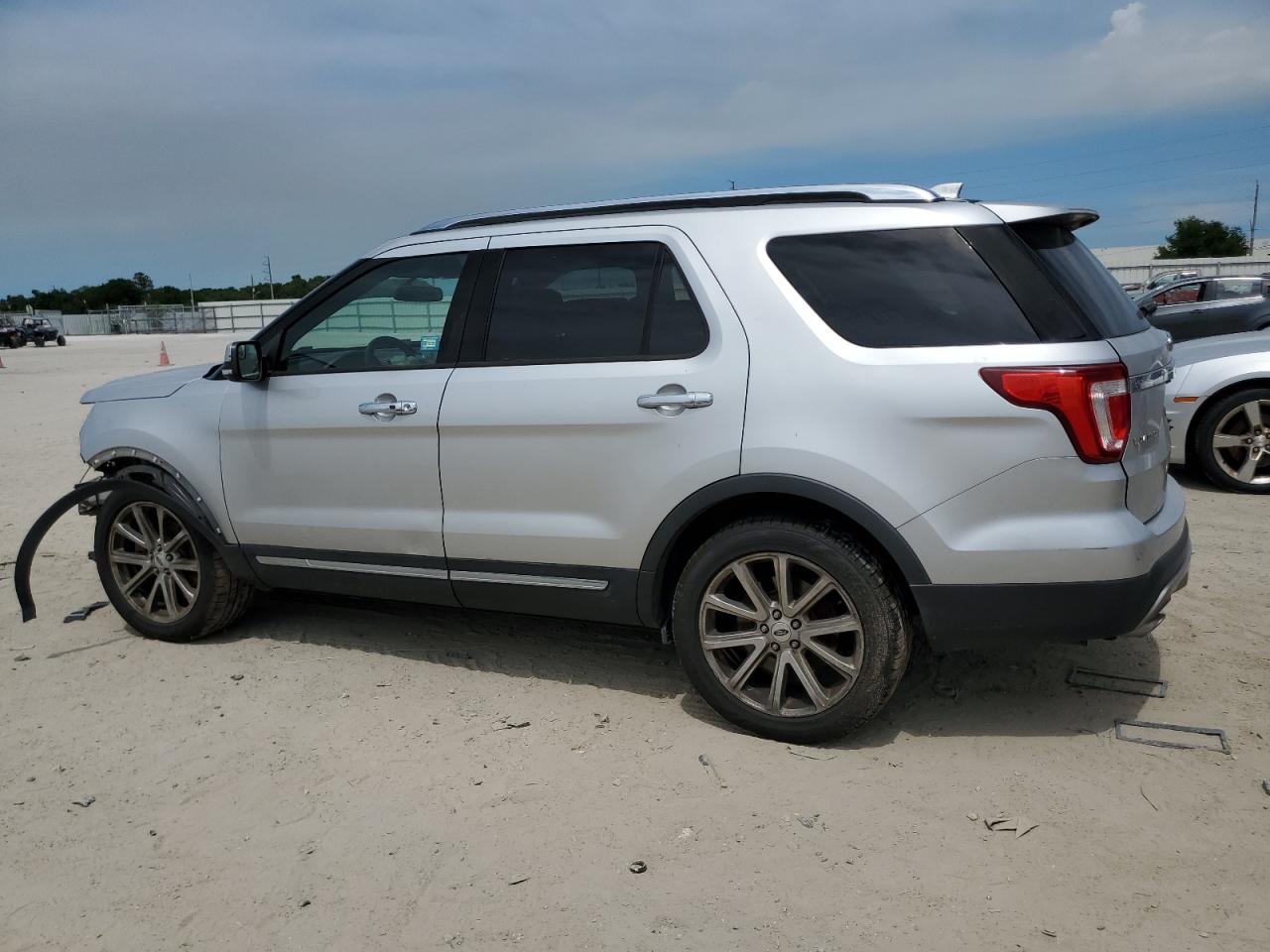 1FM5K7F88HGA34627 2017 Ford Explorer Limited