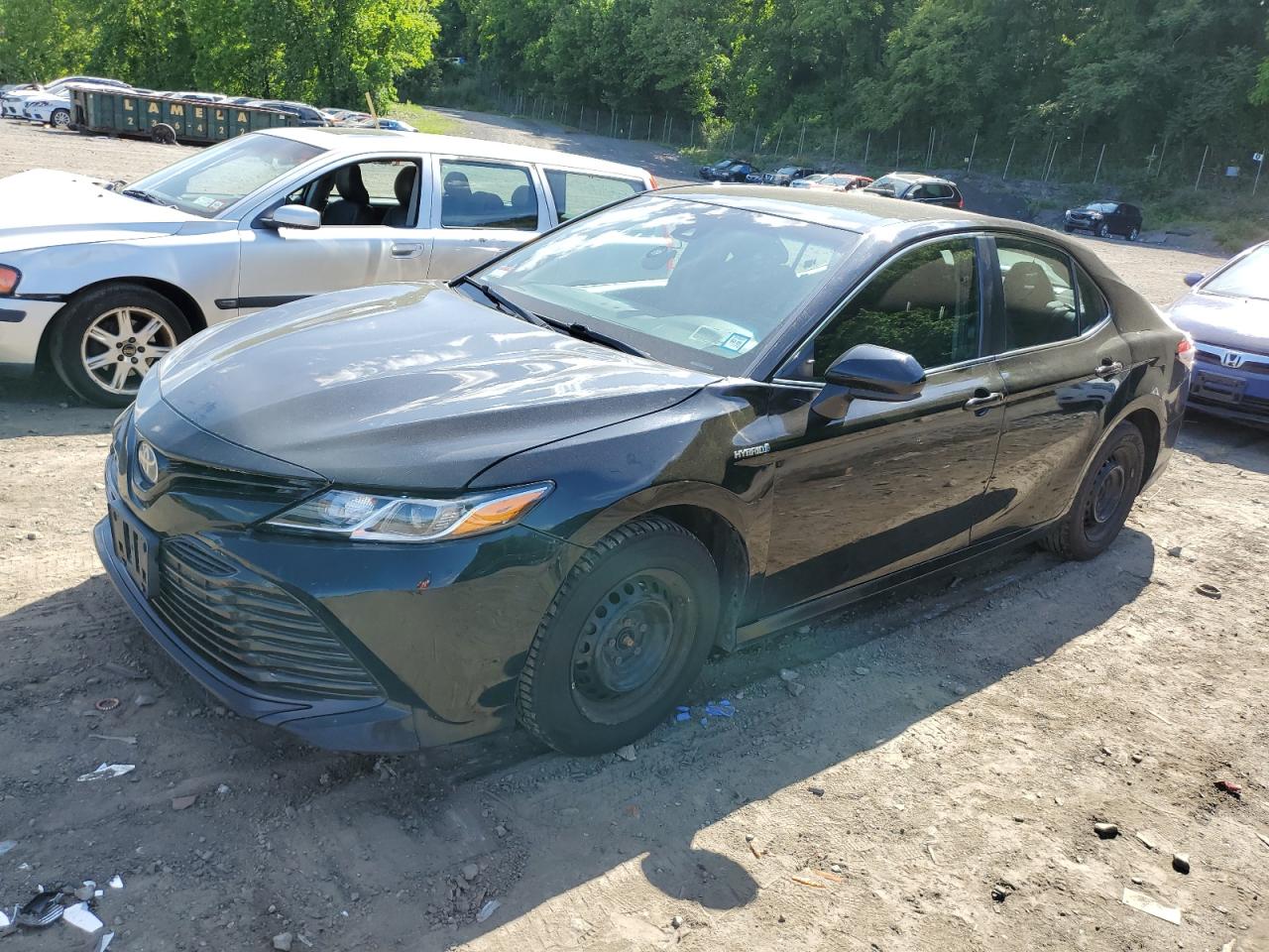 4T1B31HK1JU500704 2018 Toyota Camry Le