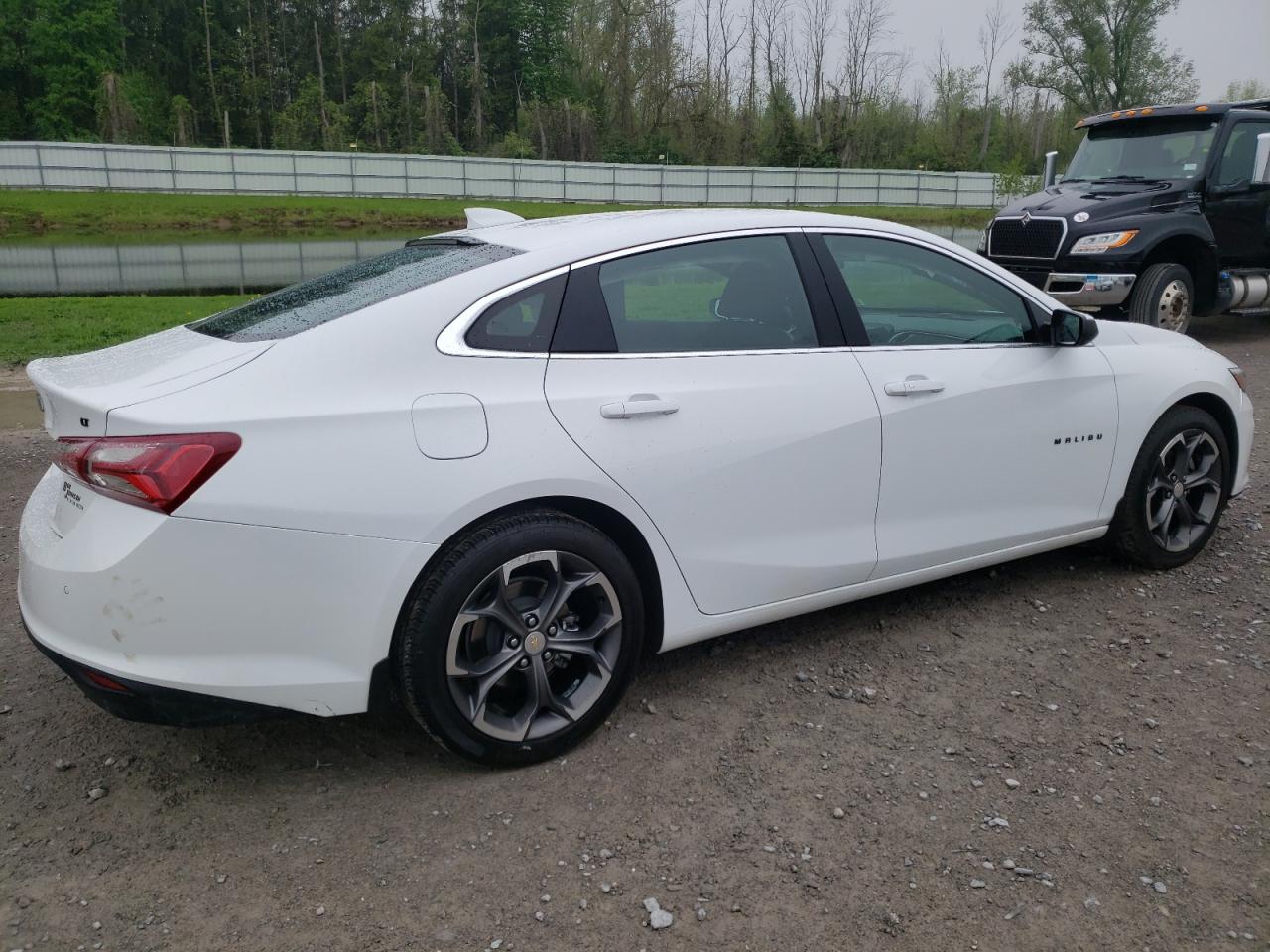 2022 Chevrolet Malibu Lt vin: 1G1ZD5ST5NF205195