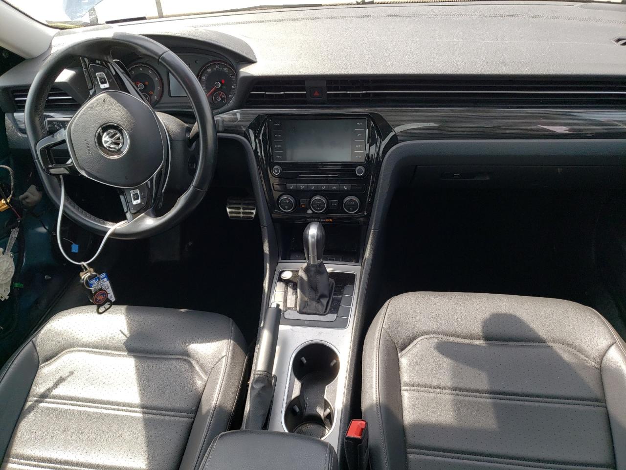 1VWMA7A32LC024333 2020 Volkswagen Passat R-Line