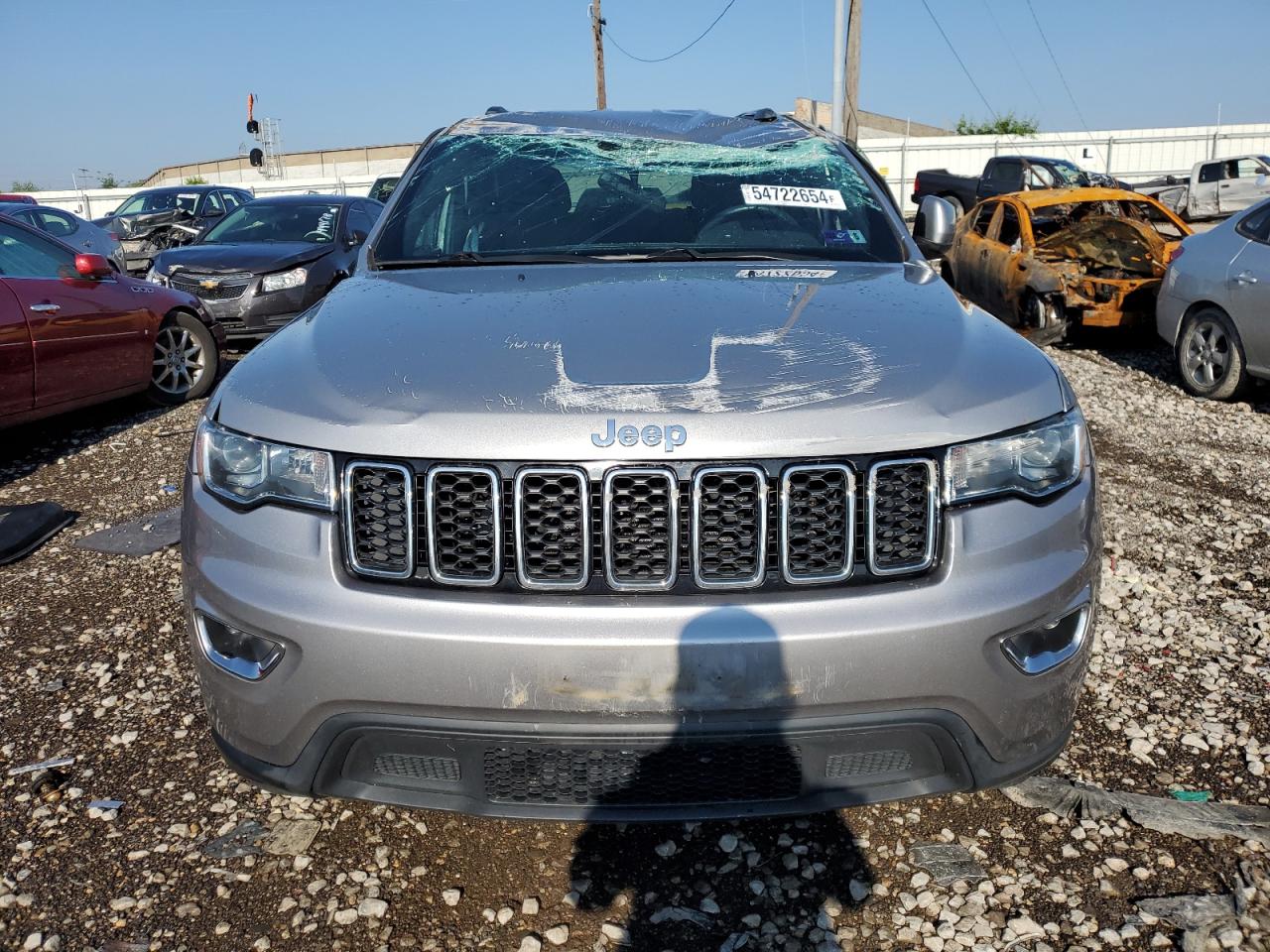 1C4RJFAG7JC108098 2018 Jeep Grand Cherokee Laredo