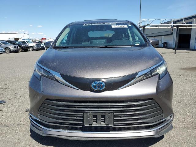 5TDYRKEC4NS121559 Toyota All Models SIENNA XLE 5