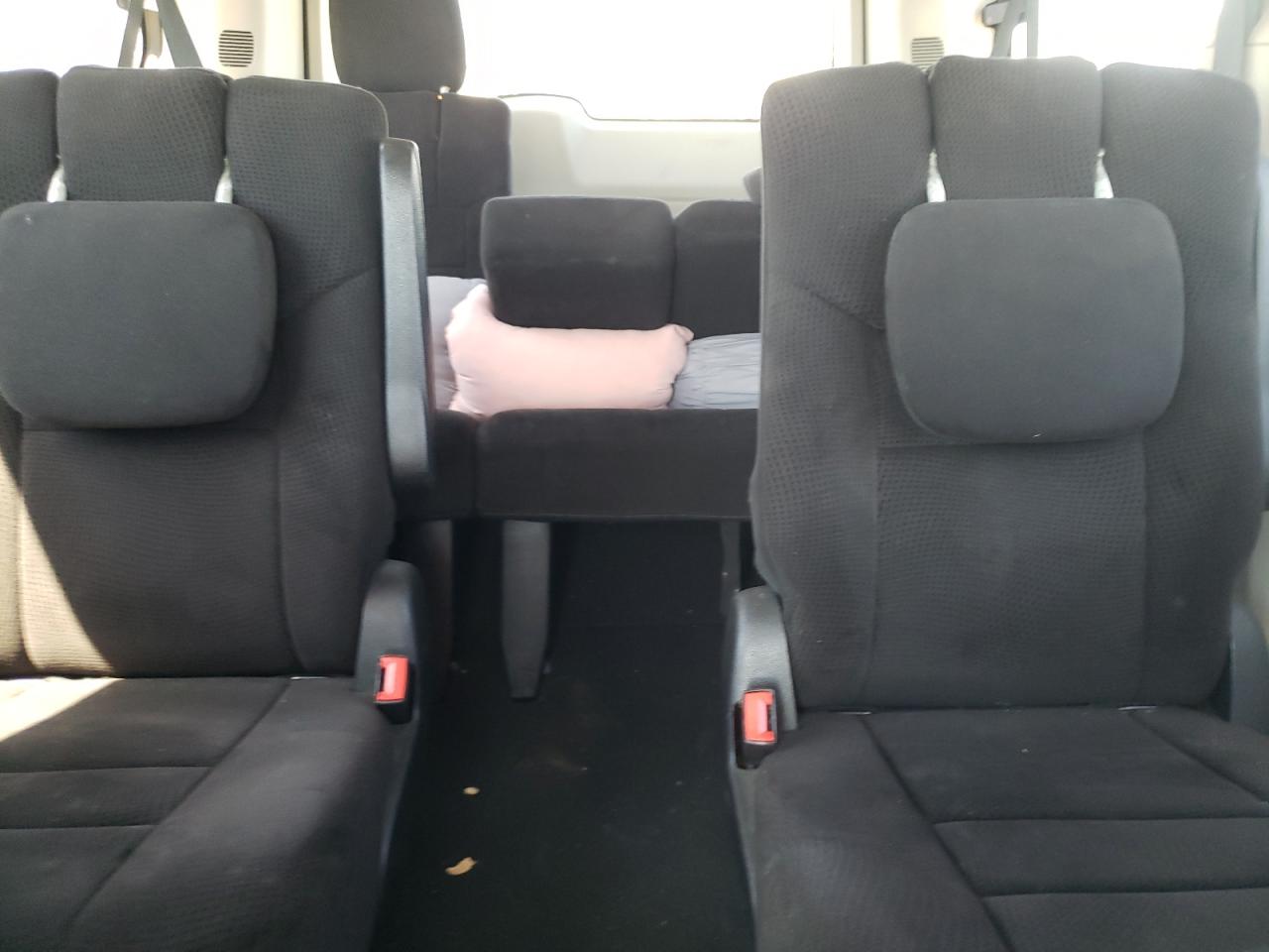 2C4RDGCG2DR527031 2013 Dodge Grand Caravan Sxt