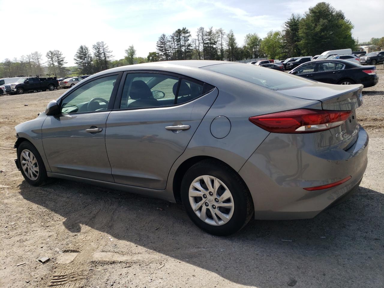 KMHD74LF2JU613411 2018 Hyundai Elantra Se