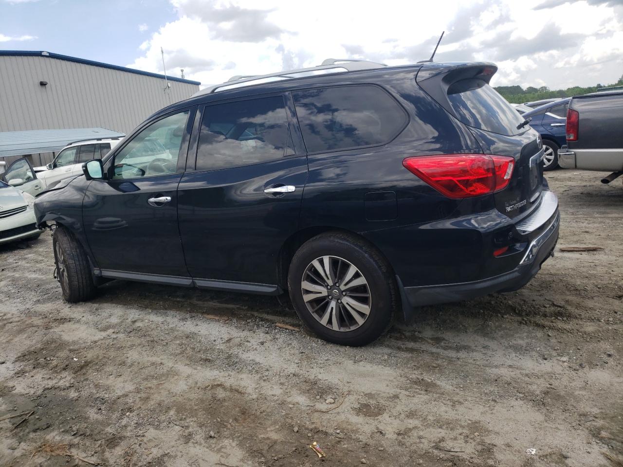 5N1DR2MM6HC601757 NISSAN PATHFINDER 2017