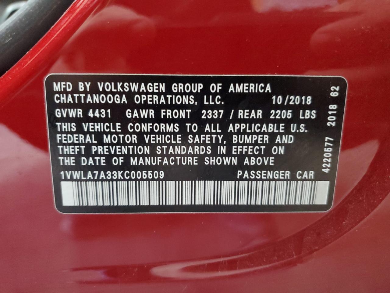 1VWLA7A33KC005509 2019 Volkswagen Passat Wolfsburg