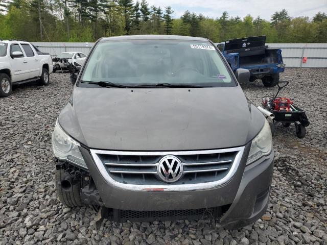 2V4RW3D19AR202262 2010 Volkswagen Routan Se