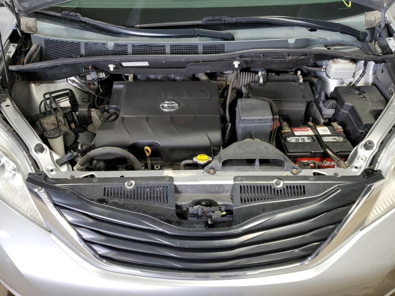 5TDKK3DC7BS058664 2011 Toyota Sienna Le