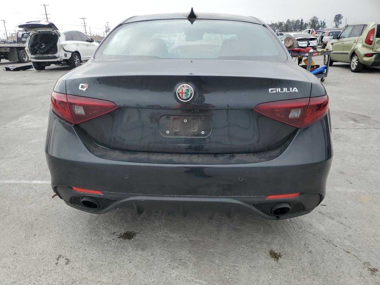 ZARFAMBN0N7664679 2022 Alfa Romeo Giulia Super