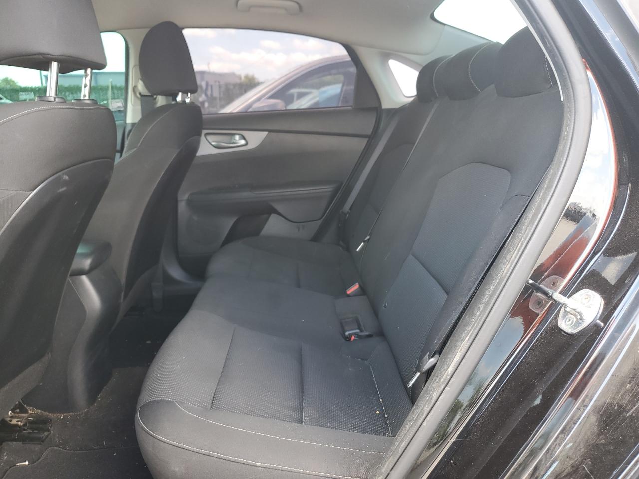 3KPF24AD2ME267148 2021 Kia Forte Fe