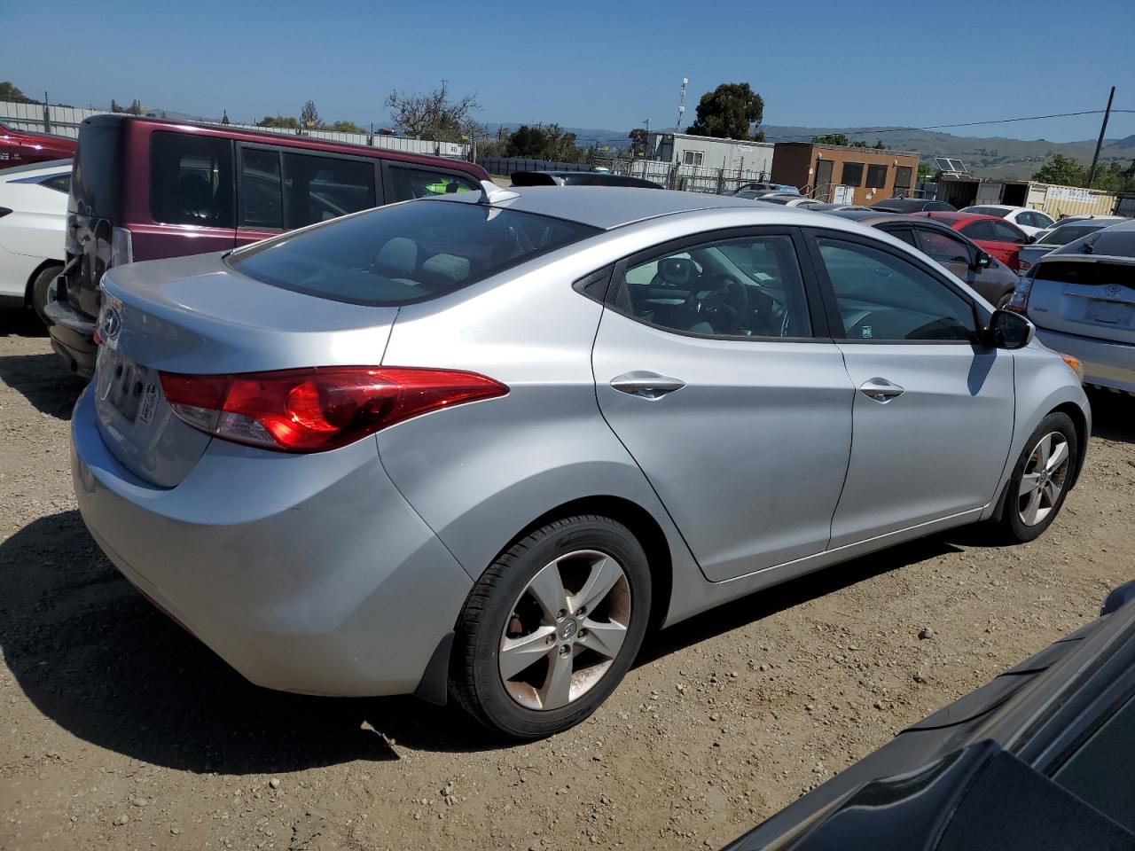 5NPDH4AE4DH369979 2013 Hyundai Elantra Gls