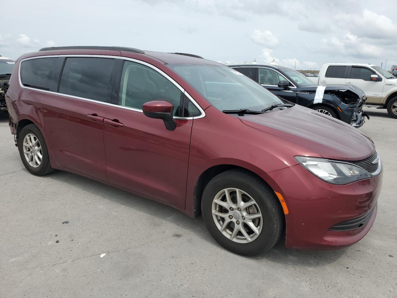 2017 Chrysler Pacifica Lx vin: 2C4RC1CG3HR608612