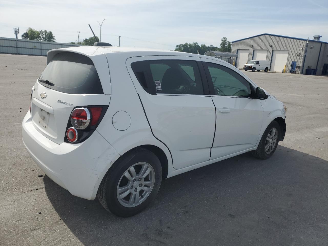 1G1JC6SH2G4148583 2016 Chevrolet Sonic Lt