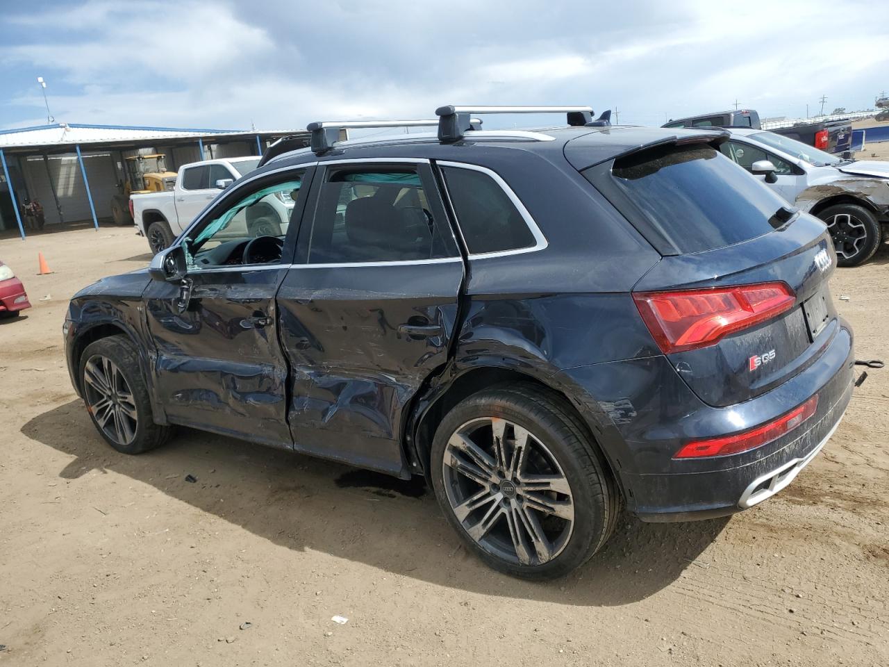 WA1A4AFY9J2125221 2018 Audi Sq5 Premium Plus